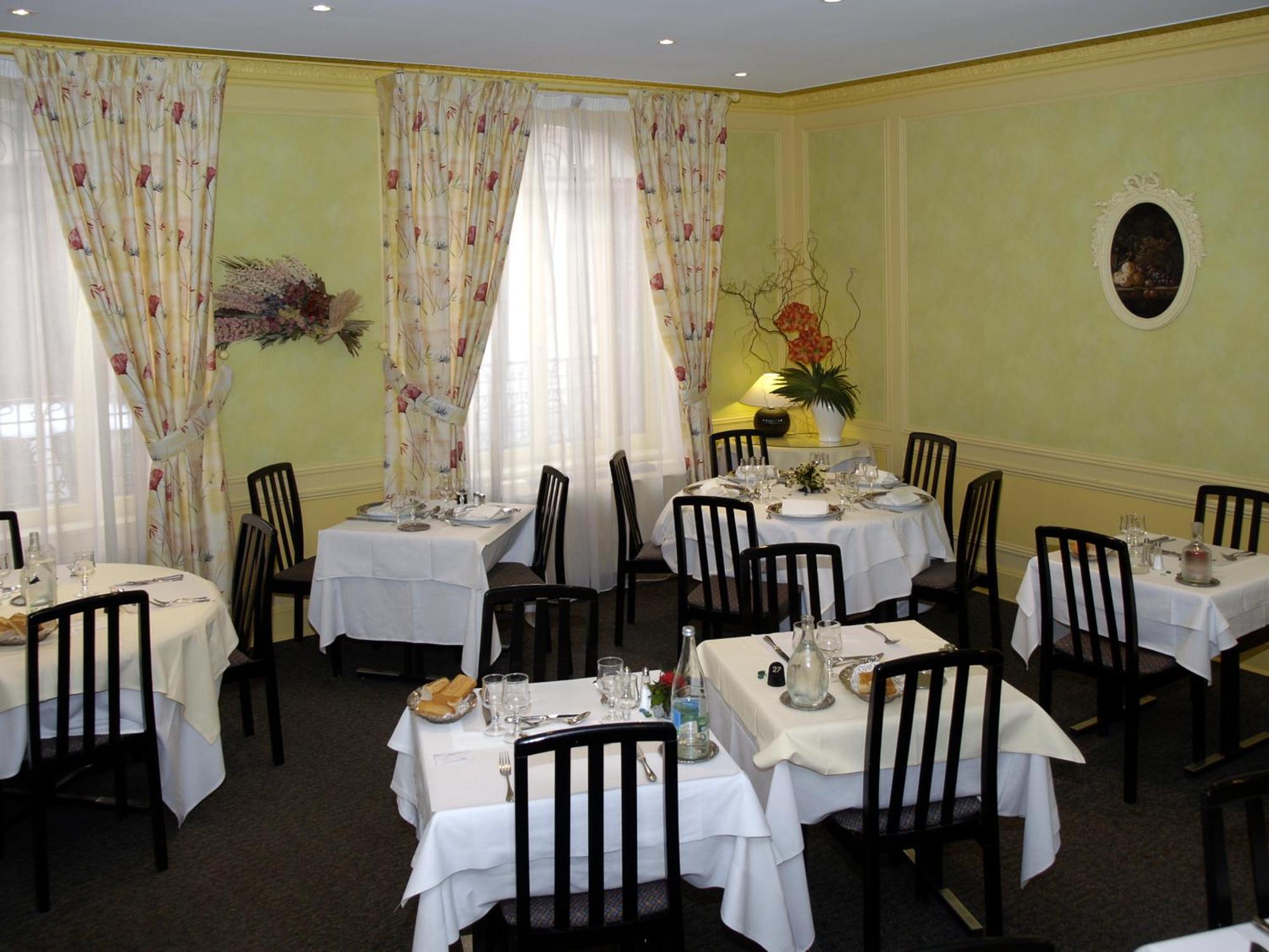 Logis Le Midland Hotel Vichy Exterior photo