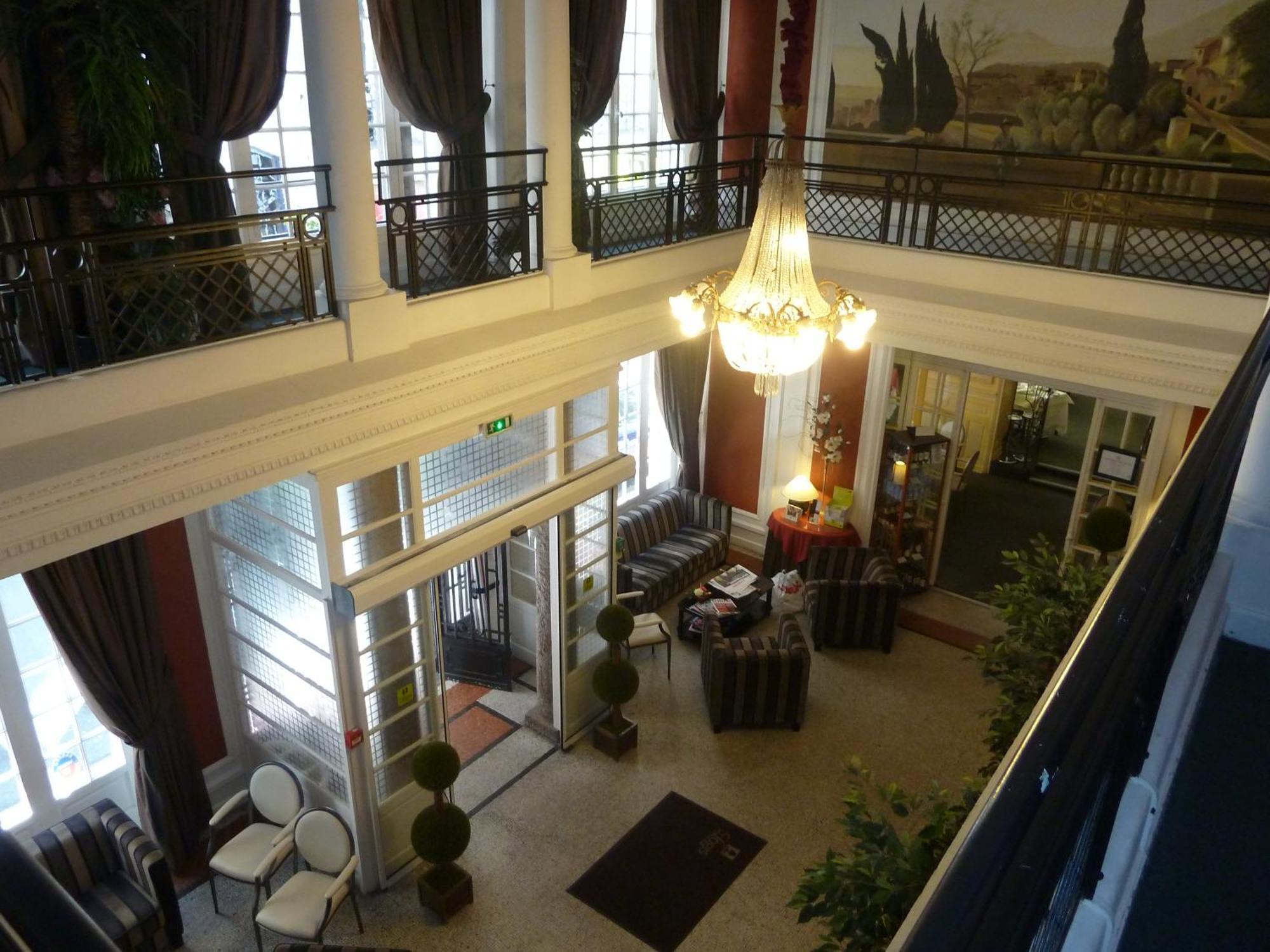 Logis Le Midland Hotel Vichy Exterior photo